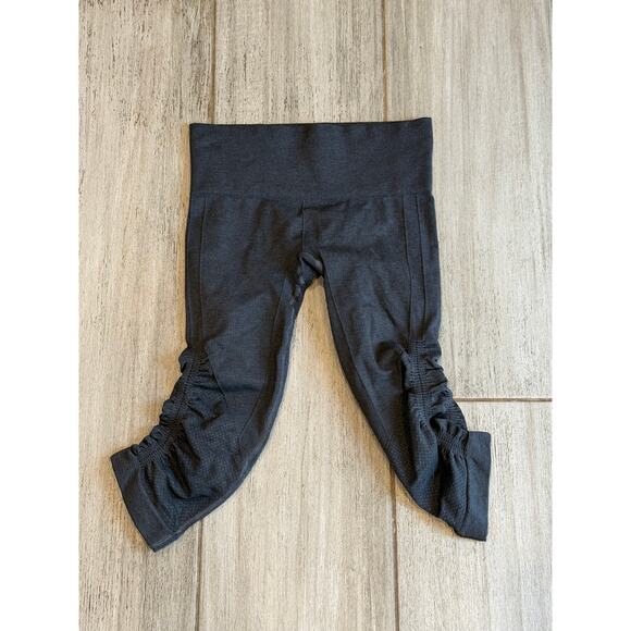 Lululemon Flow Crop II Legging Deep Coal Gray Seamless Athletic Gym Womens Sz 2 - Picture 4 of 7
